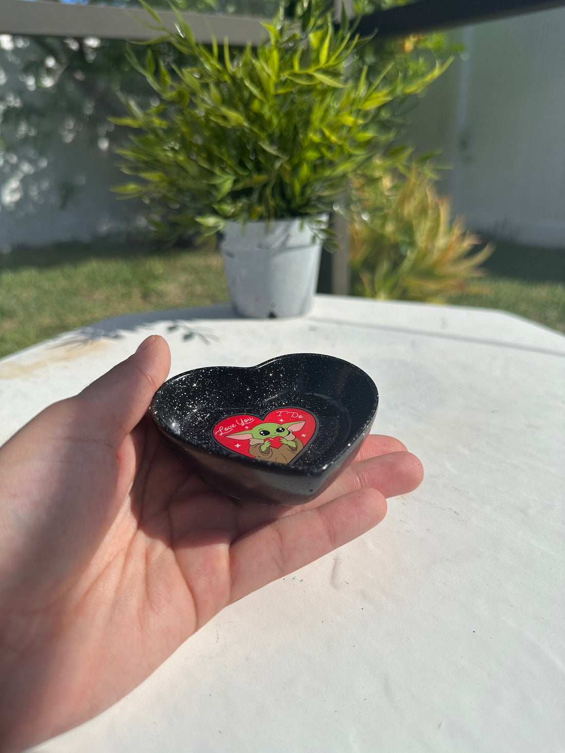 Yoda Heart Shaped Mini Ashtray image 0