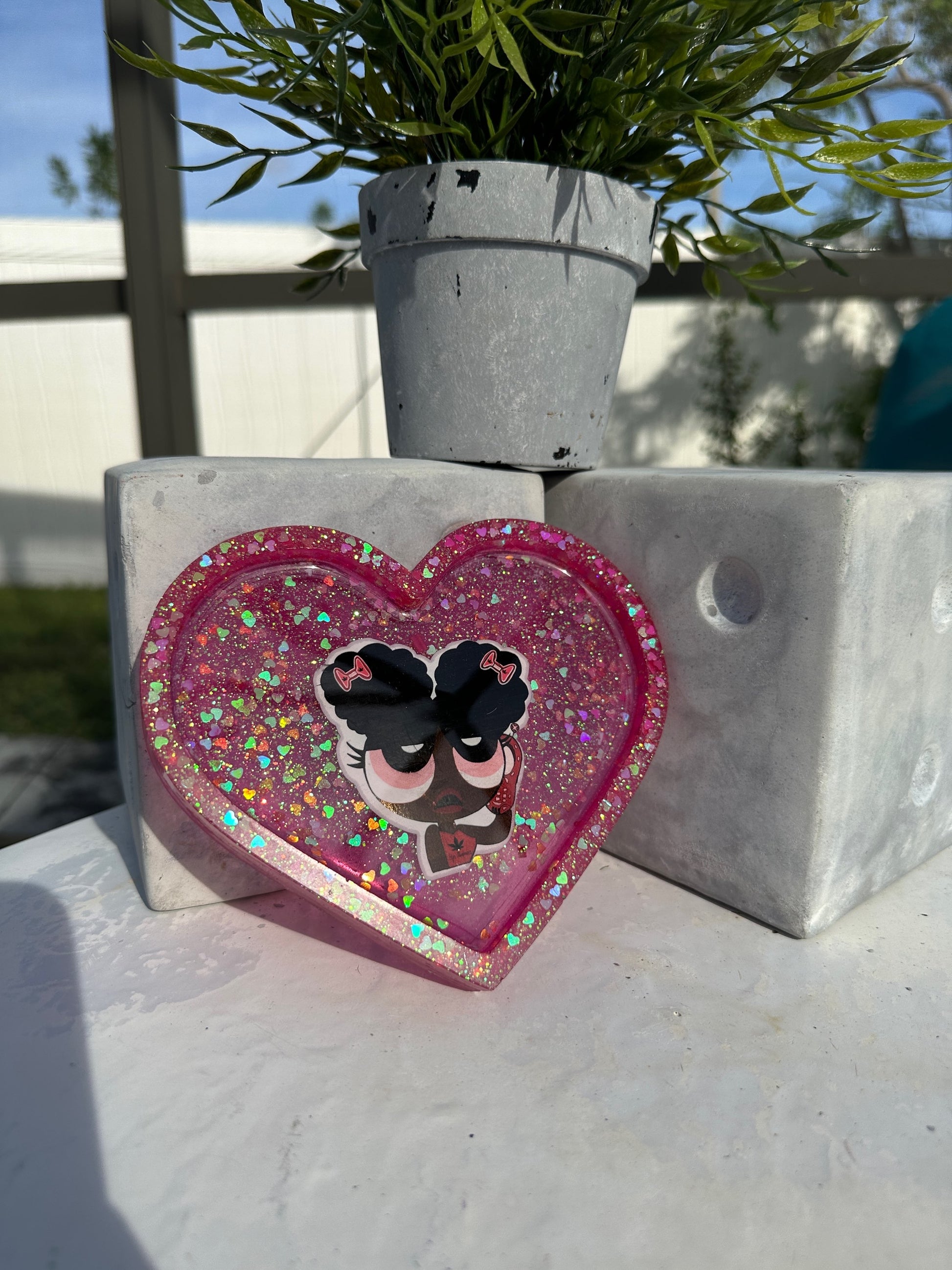 Black Buttercup Fushia Rolling Tray image 2